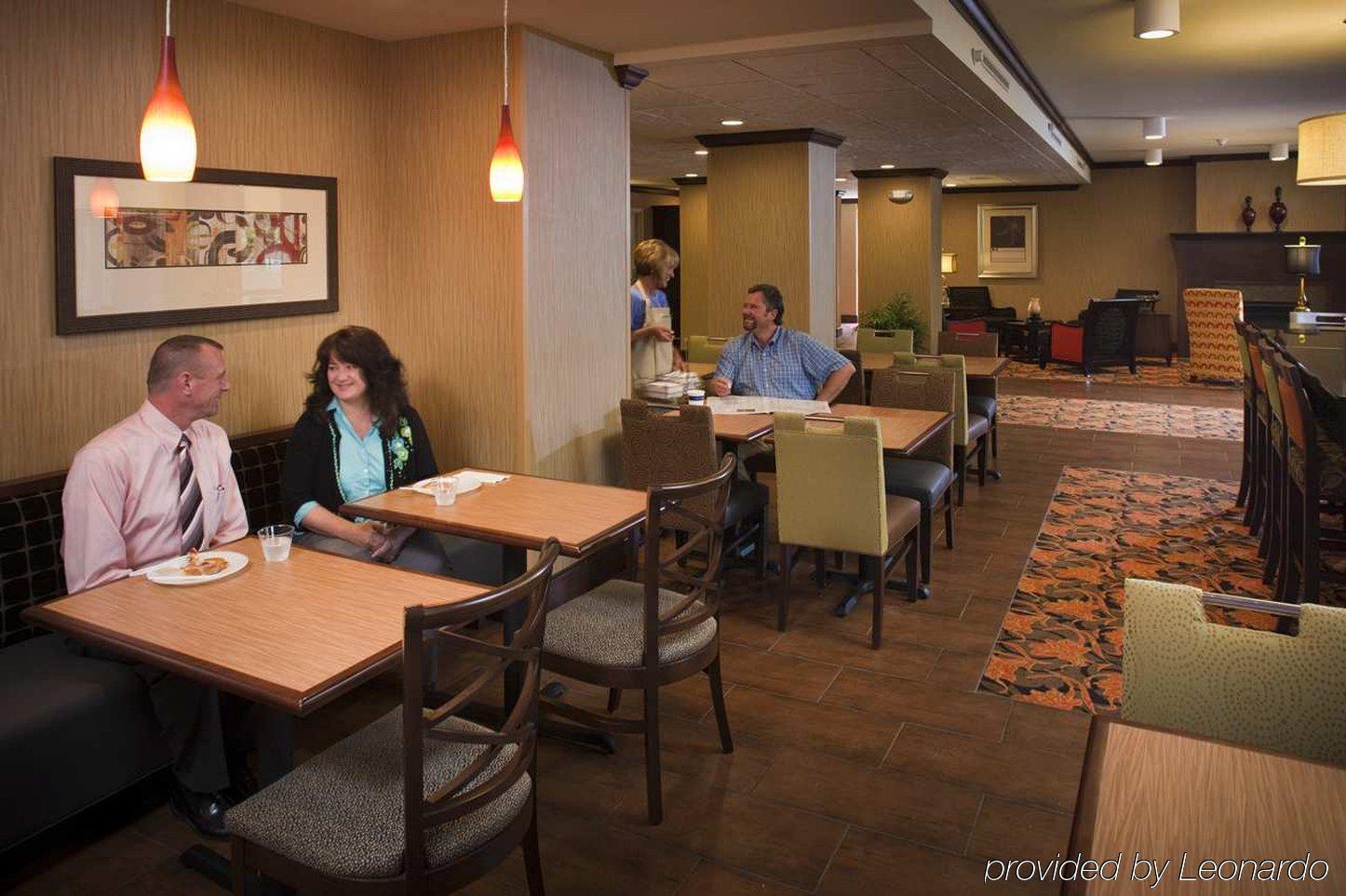 Hampton Inn Asheville - Biltmore Area Restoran gambar