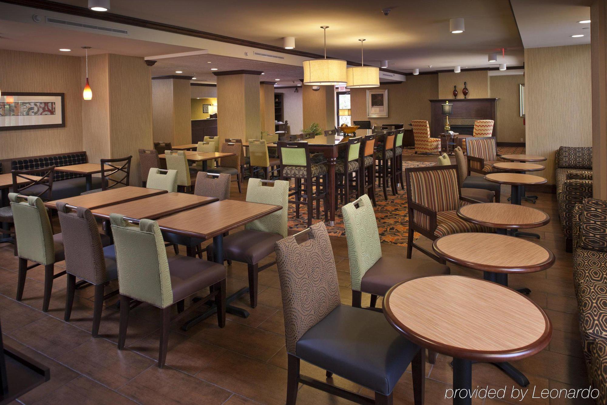 Hampton Inn Asheville - Biltmore Area Restoran gambar