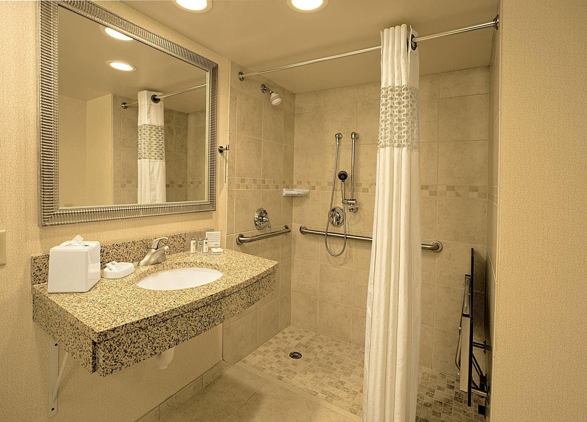 Hampton Inn Asheville - Biltmore Area Bilik gambar